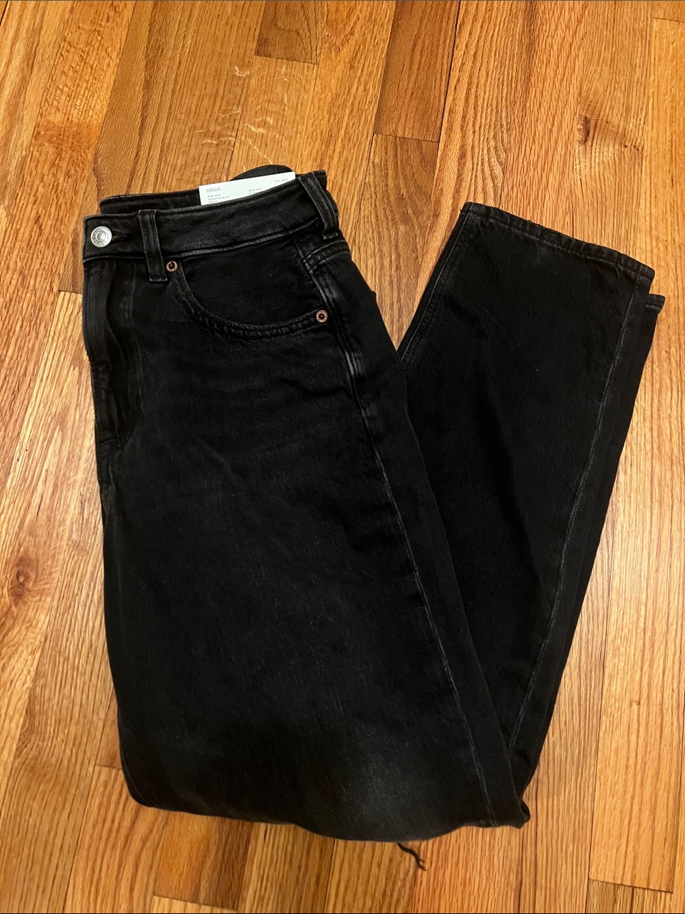 American Eagle Outfitters Black mom Jean